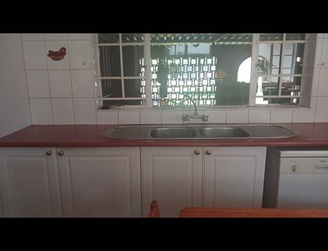 6 BEDROOM HOUSE FOR SALE IN CLAYVILLE